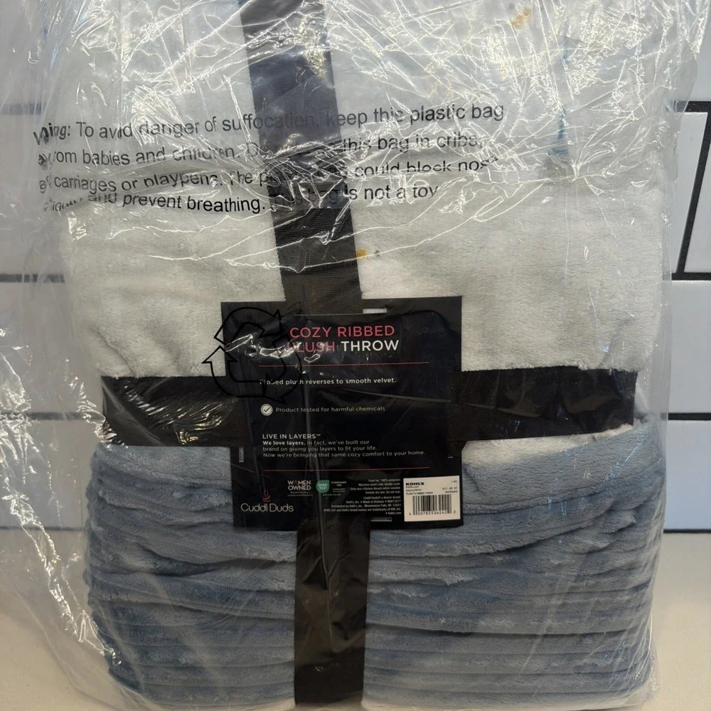 Cuddl Duds Cozy Plush Sherpa Throw Blanket Ribbed Snowman  50in by 60in Blue NEW